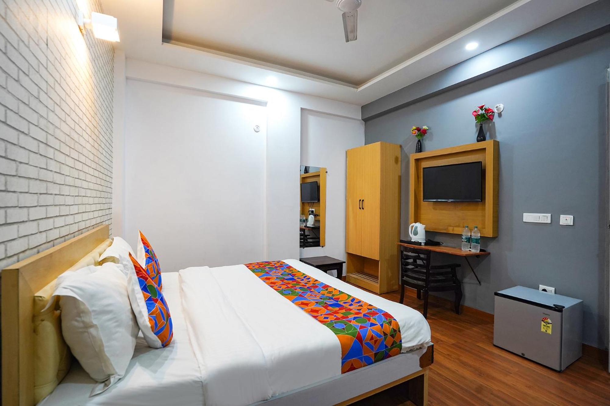 Fabhotel Prime Culture Noida Buitenkant foto